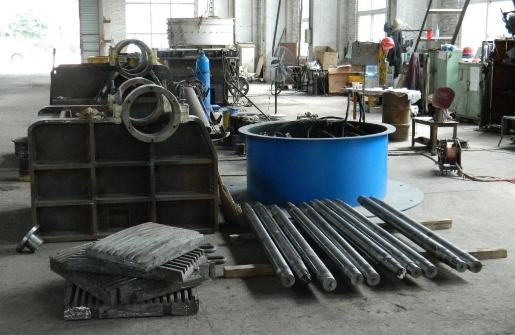 450-1200TPH Jaw Rock Crusher For Mining And Construction Industries
