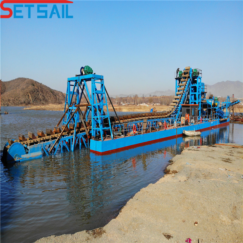 China Mining Diamond Mining Dredger with Centrifuge for River Gold