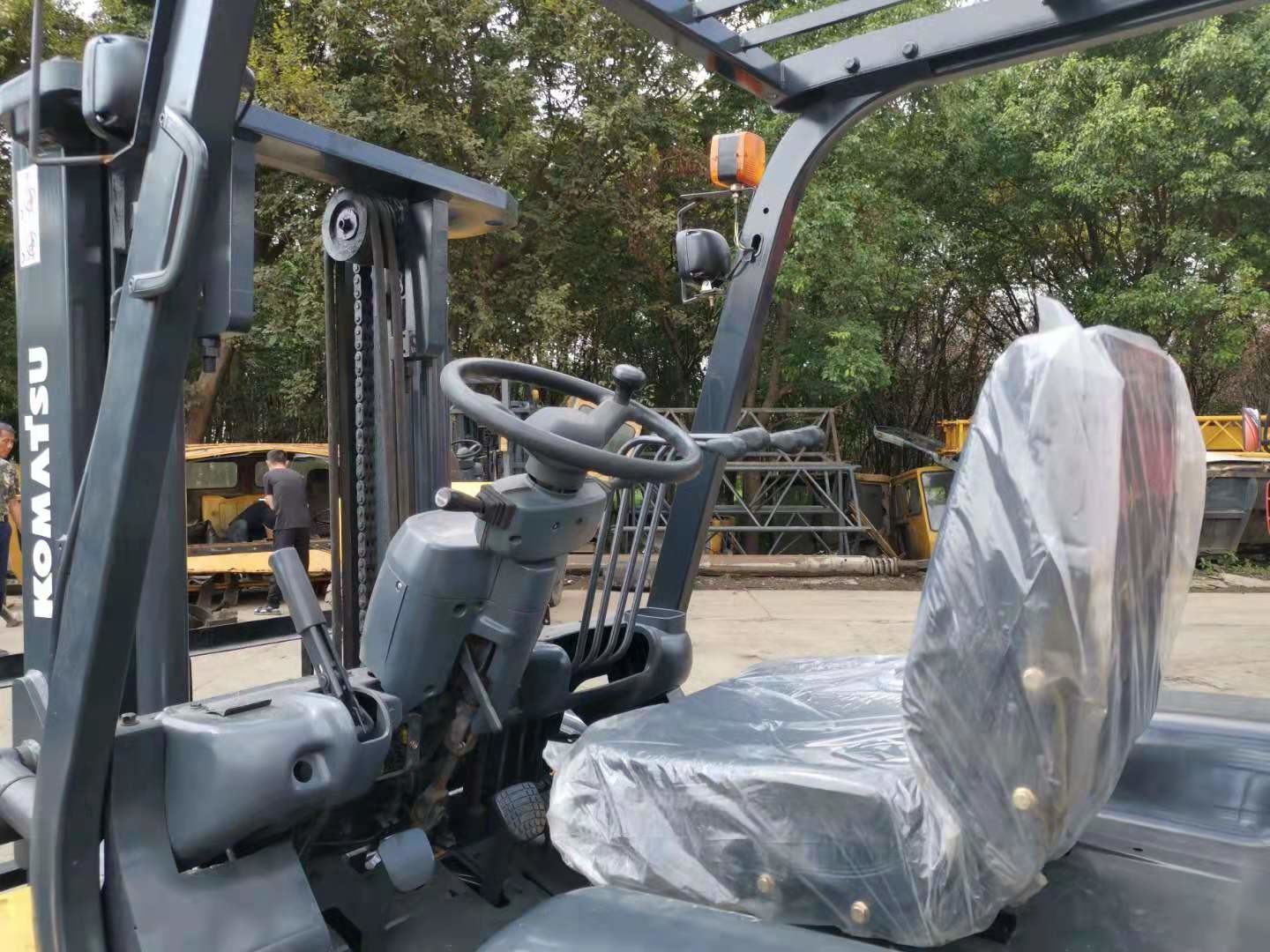 Komatsu FD50 5 Ton Side Shift Second Hand Forklift