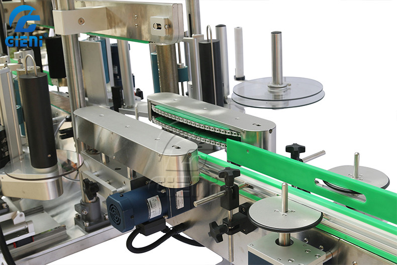 SS304 Cosmetic 200pcs/Min Star Wheel Labeling Machine