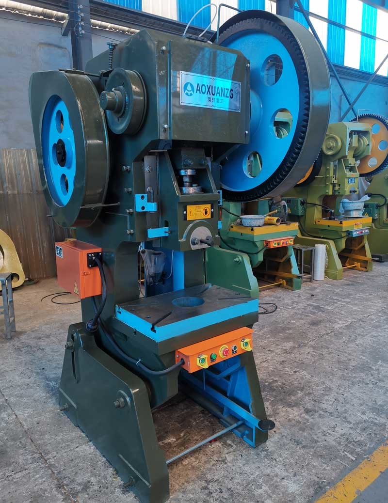 High Efficiency Press Punching Machine For Steel Metal Shape Forming J23-200