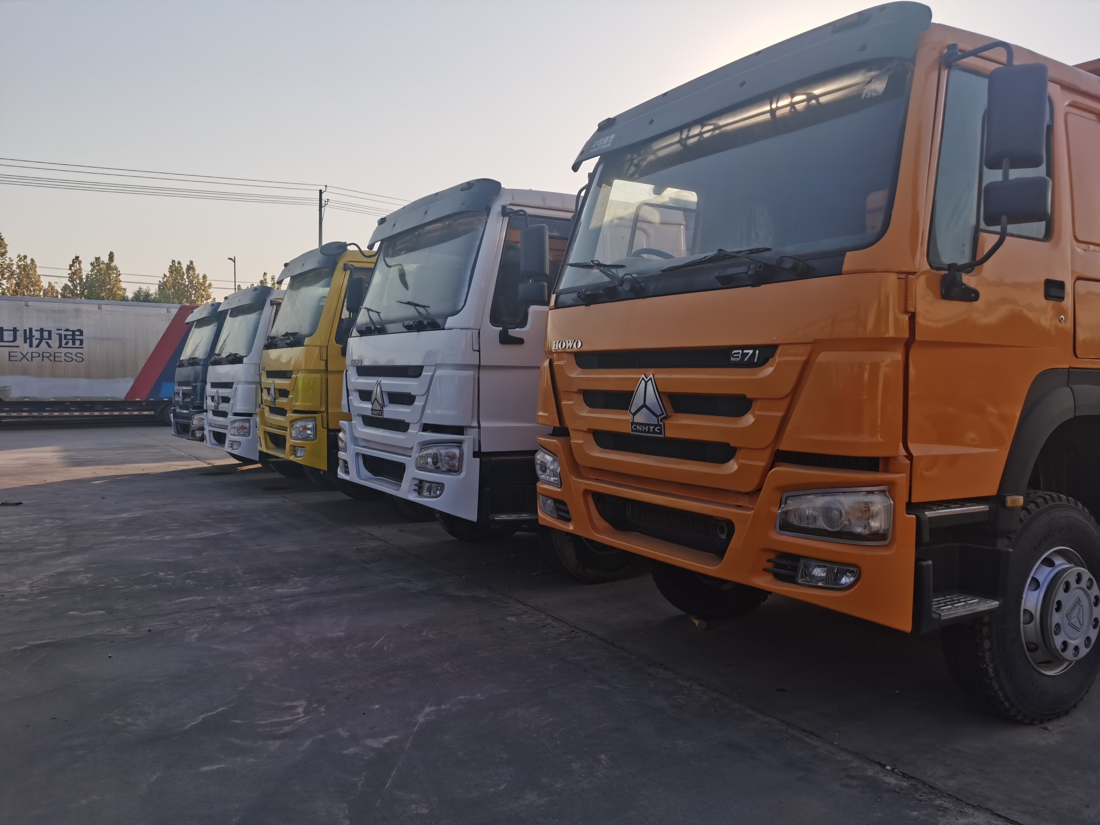 371HP Sinotruk HOWO 6X4 Used Dump Trucks For Sale Used Dump Trailer