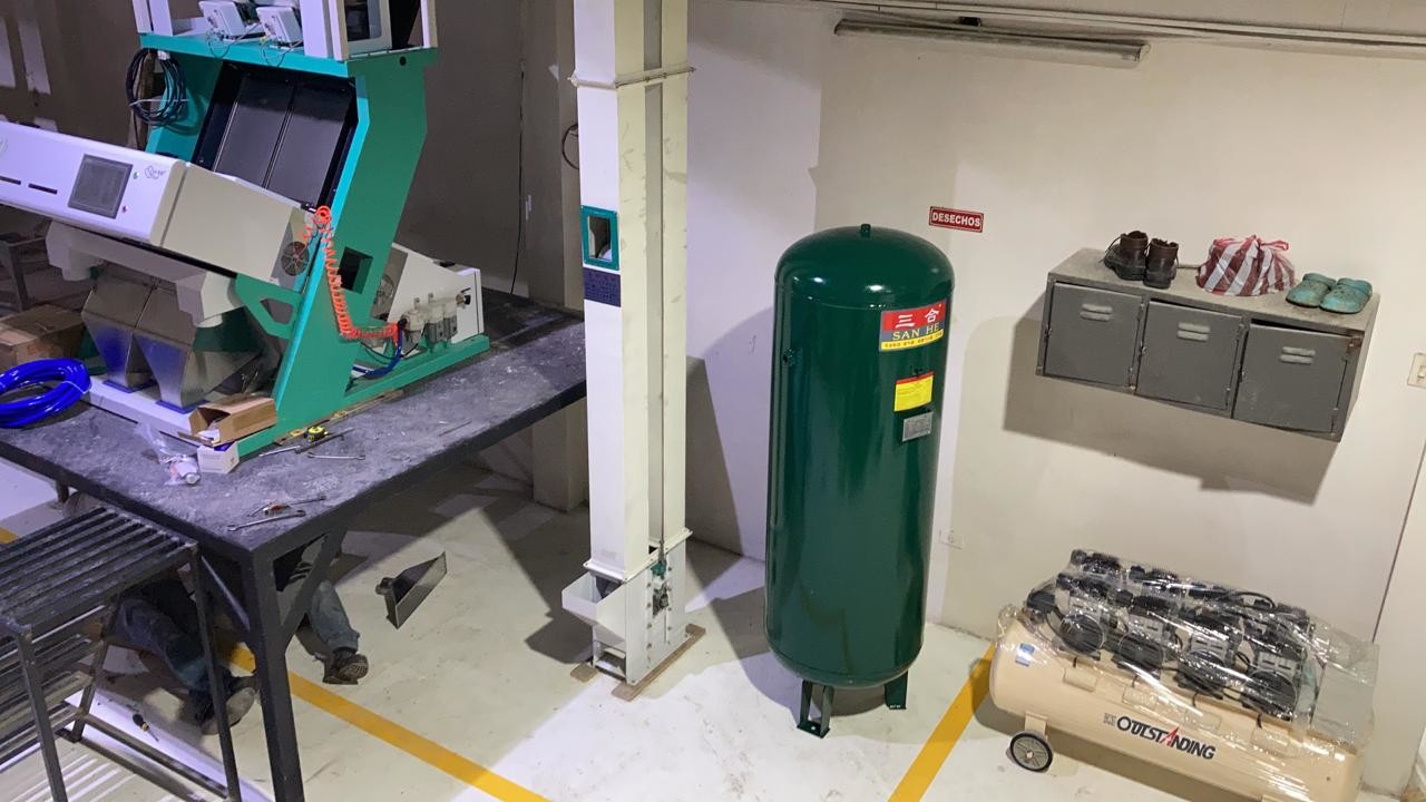 High Resolution Intelligent Metal Color Sorting Machine CCD Optical Sensor