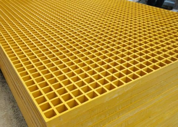 Yellow Green Fiberglass Solar Rooftop Walkway 1220*3660mm 1220*2440mm FRP Floor