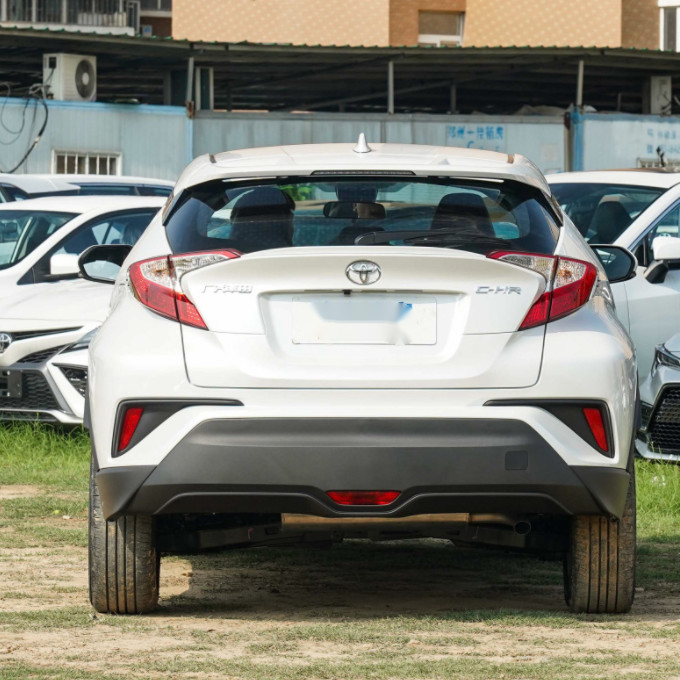 Toyota C-HR 2022 Dual-Engine 2.0L E-CVT Leading Version Hybrid SUV 5 Door 5 Seats