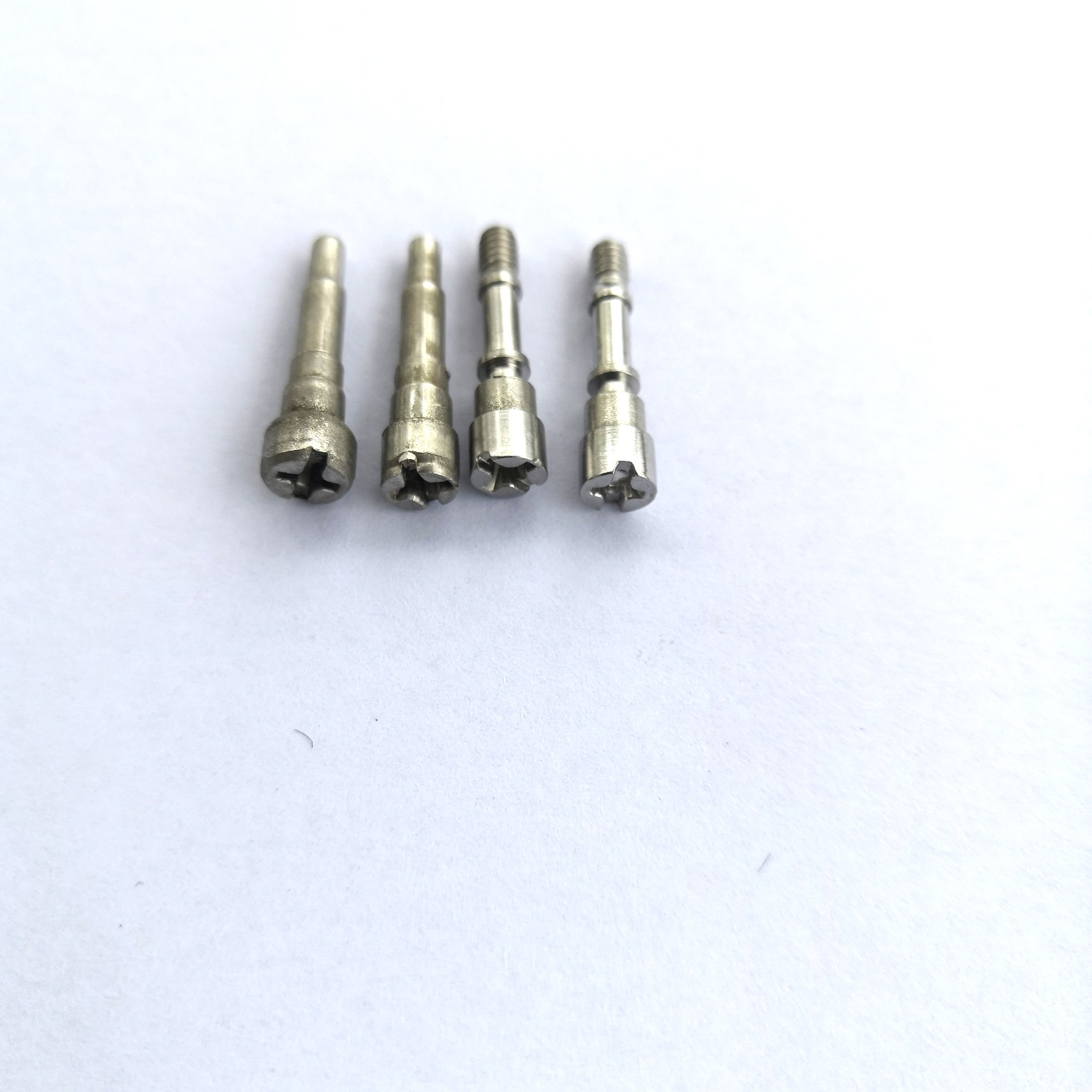 Multistroke Cold Headed Fastener M4x20 Non Standard Zincplating