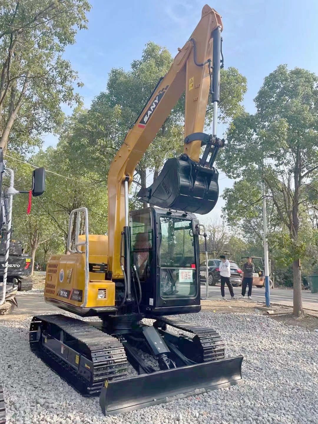 Low price sale of original hydraulic track type Sany SY75 second-hand excavator and hook machine
