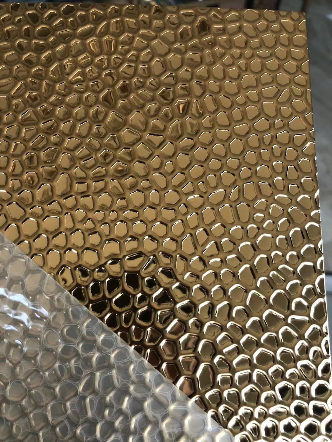 Honeycomb Stamped Decorative Stainless Steel Plate Sustainable