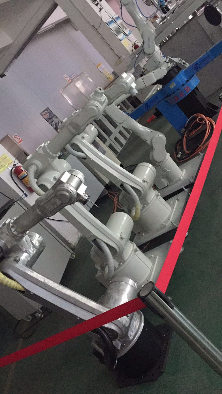 Six Axis Coating Industrial Painting Robots 1.5m Air Spraying