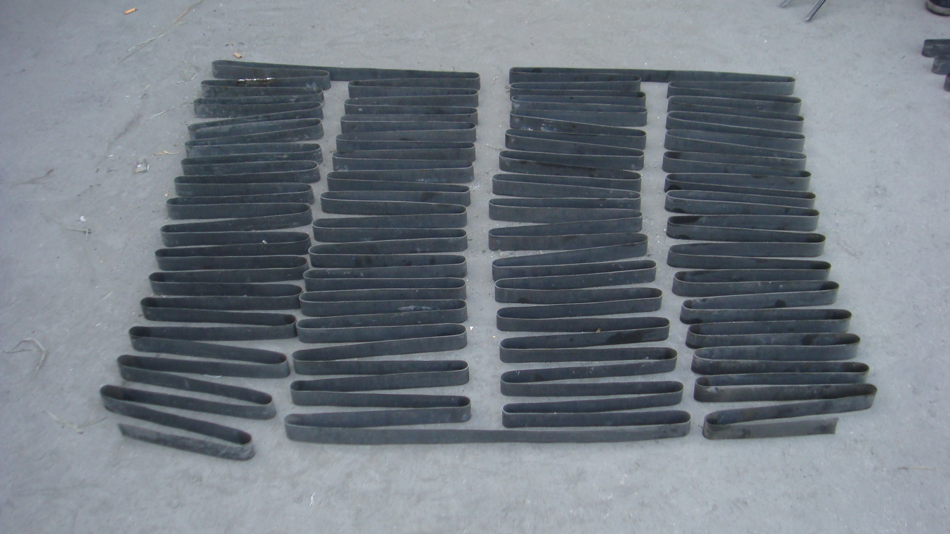 OCr21AI4 FCHW - 2 Heat Wire Oxidized Shining Colour Locomotive Braking Resistor