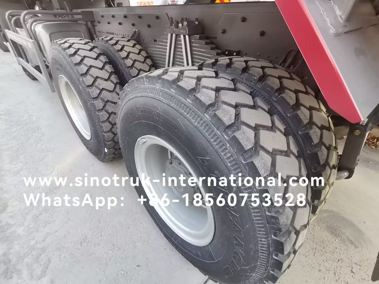 SINOTRUK HOWO 380HP LHD Tipper Dump Truck 6X4 RED