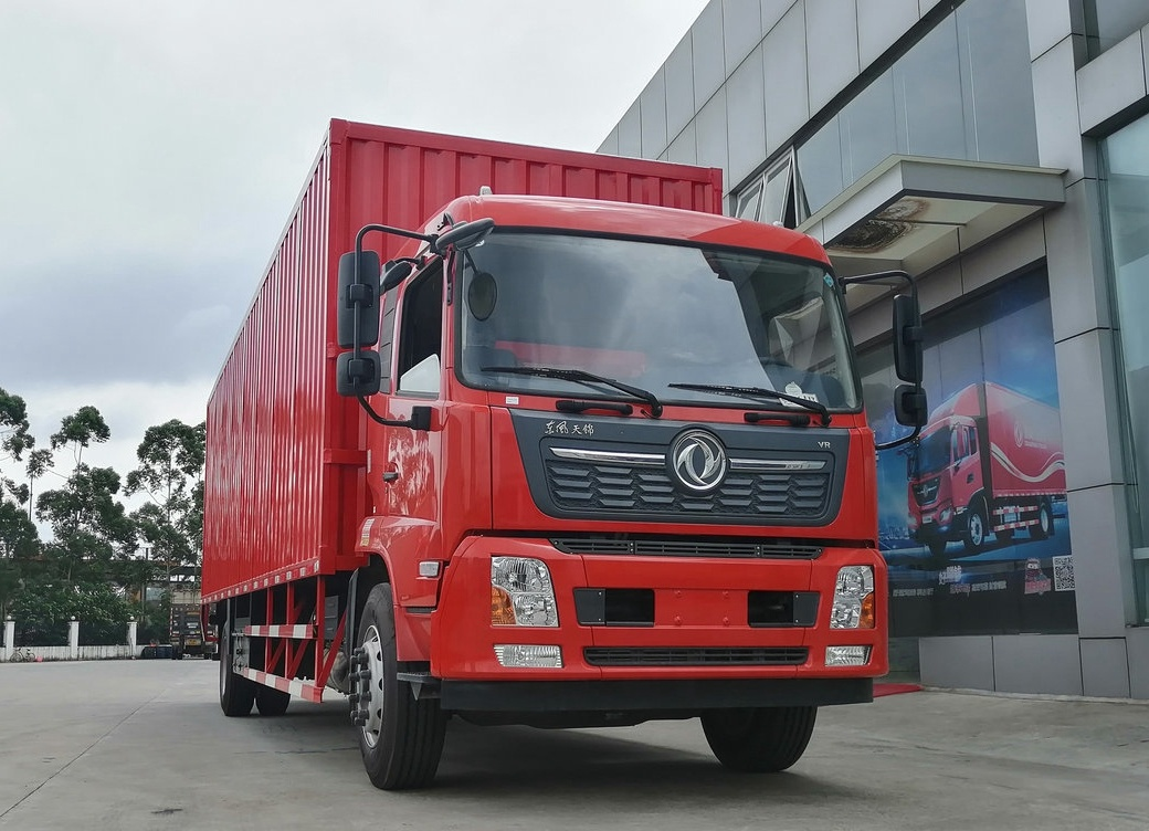Mini Truck Segement 4X2 1-2 Tons Capacity Diesel Manual Transmission Left Cargo Truck