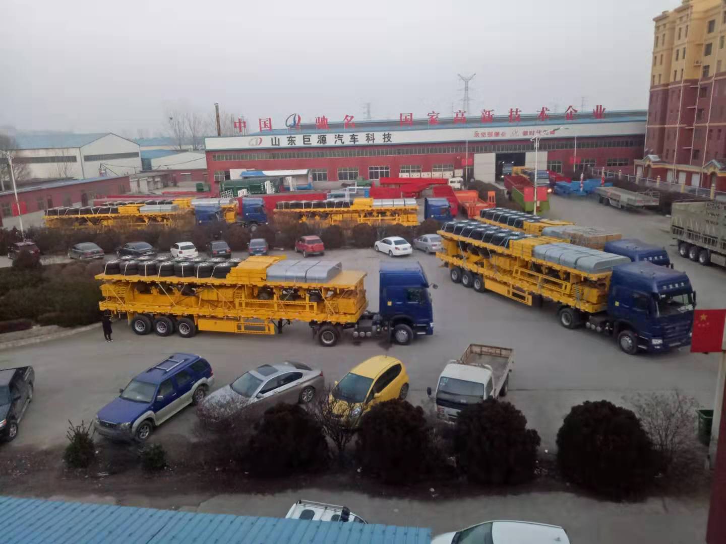 Double Deck 3-axle Steel Animal Transport Storehouse Bars Semi Trailer Superior Design