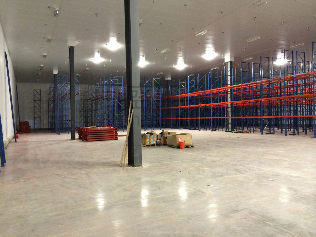 Light Steel Q355 Q235 Walk-in Cold Storage Room 20ft 40ft Container Bending Service