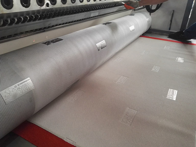 TPR TPE Carpet Backing Machine CE Yarn Carpet Making Machine ABB Inverter