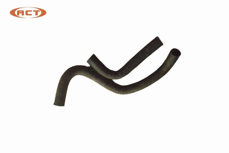 PC200-6 6D95 Lower Water Flexible Hose For Earth Moving Machinery Easy To Install