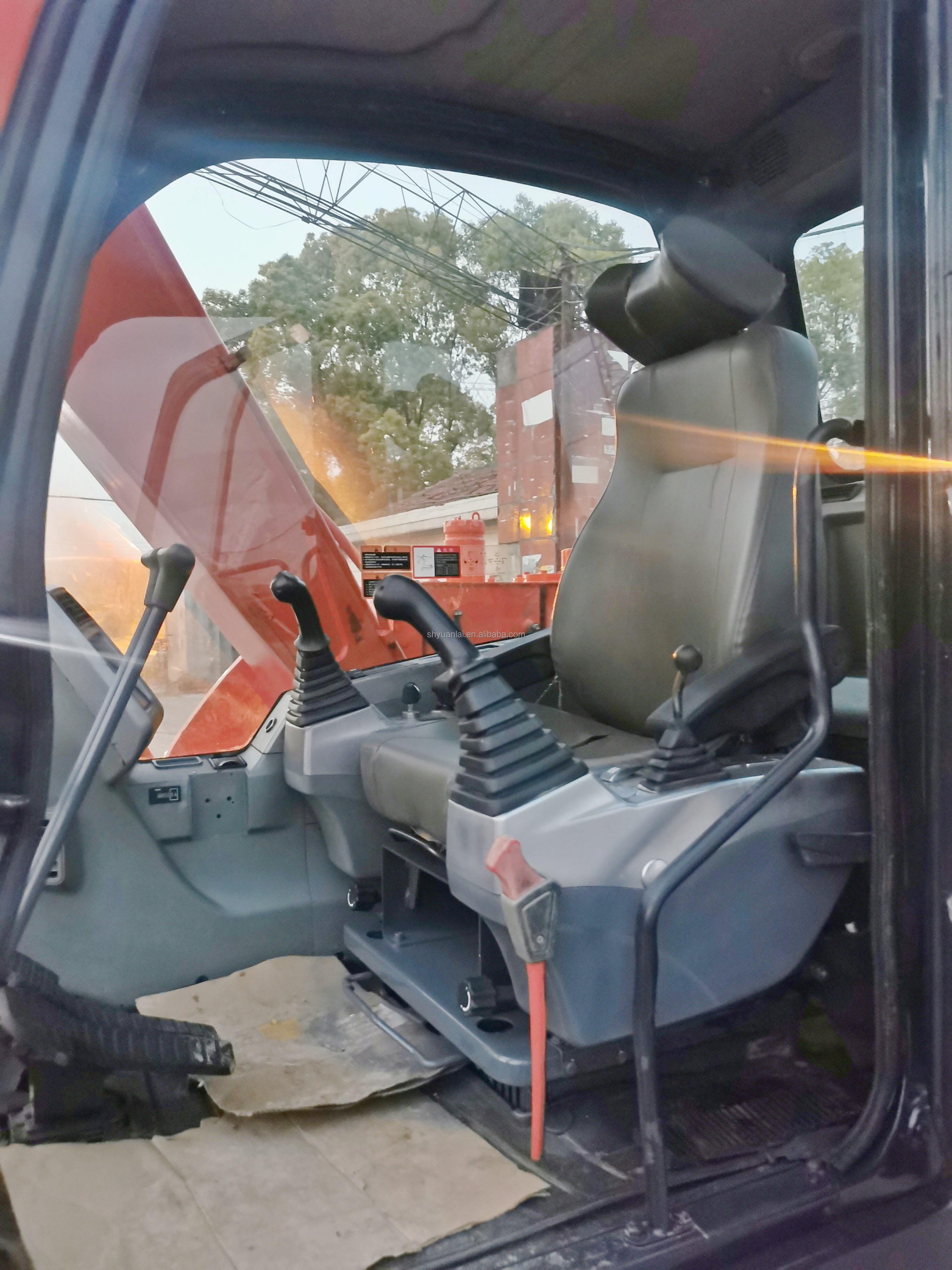 Affordable Second Hand DOOSAN DX75 Excavator with Original Paint and Good Condition