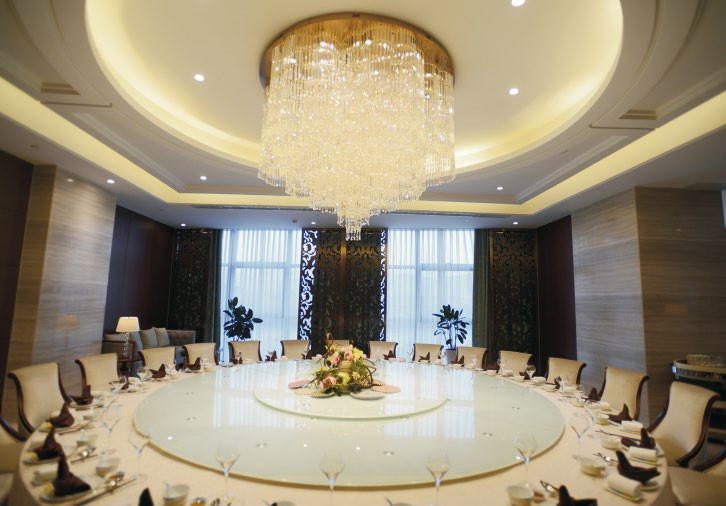 High-Grade Crystal Commercial Luxury Large Chandeliers Customized