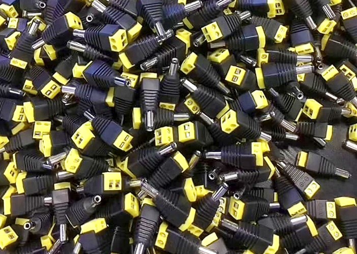 Screw On BNC Male Coaxial Cable Connector Transfer To CAT5E CCTV Camera Terminal