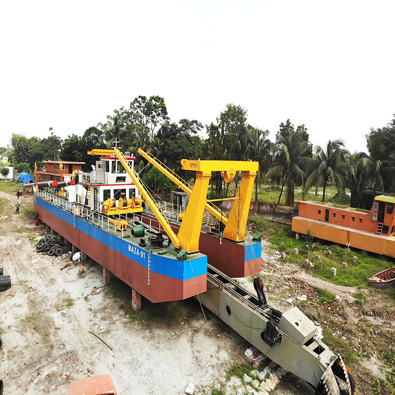 Water Flow 3000/3500/5000m3 Hydraulic Diesel Engine 20inch Sand Dredge Cutter Suction Dredger for /Lake /Sea /Reservoir /Port Sand