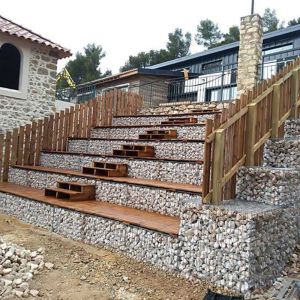 China High Tensile Gabion Wall Fence Baskets Welded Retaining Systems on sale
