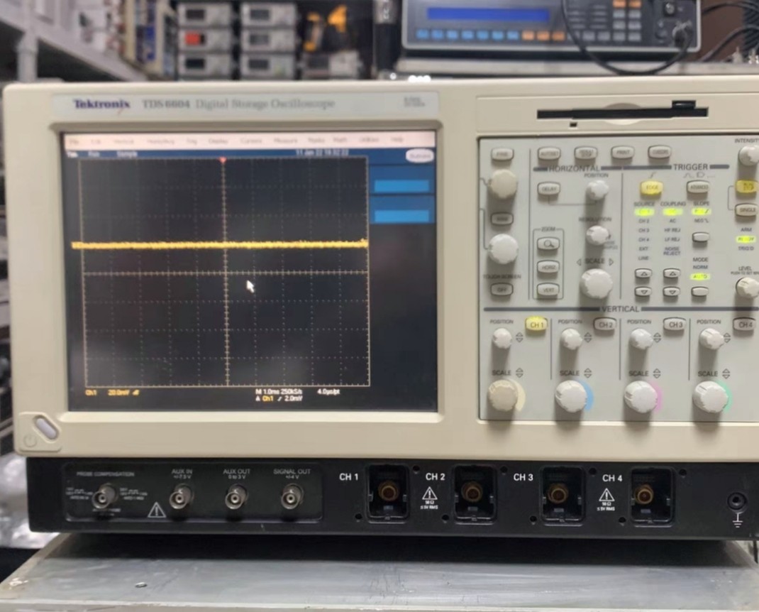 Used Tektronix TDS6604 Oscilloscopes 4 Ch 20/10 GS/S 6GHz Analog Digital Oscilloscope