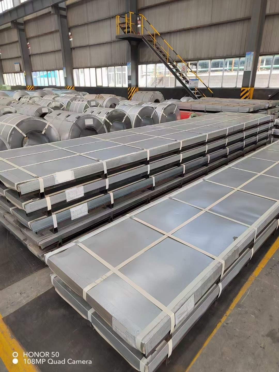 Aluzinc Standing Seam Steel Tiles Galvalume Corrugated Metal Roofing Sheets Structural Grade G550 / SGC570