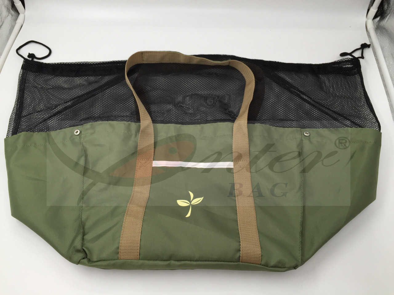 Large Capacity Green Reusable Folding Shopping Bags Non Toxic 42*28*24 CM