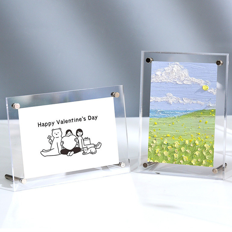 4'' X 6'' Acrylic Photo Frame With Magnets , Tabletop Acrylic Clear Picture Frames OEM