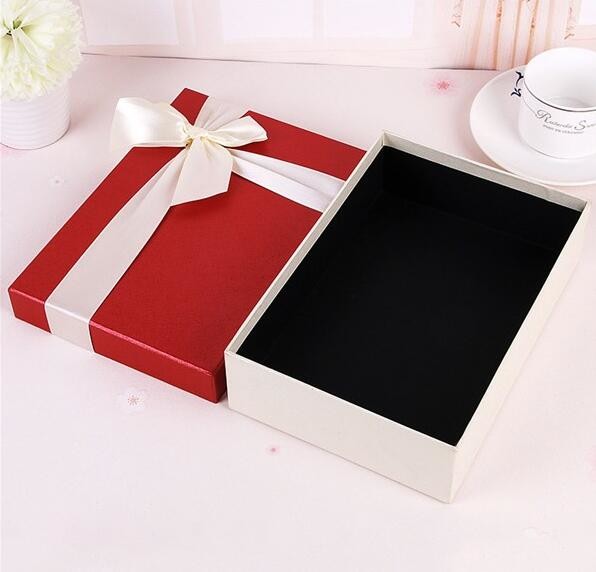 Factory manufacturer professional high Quality Luxury Recycled Folding Gift Paper Box,round packaging cardboard boxes fo