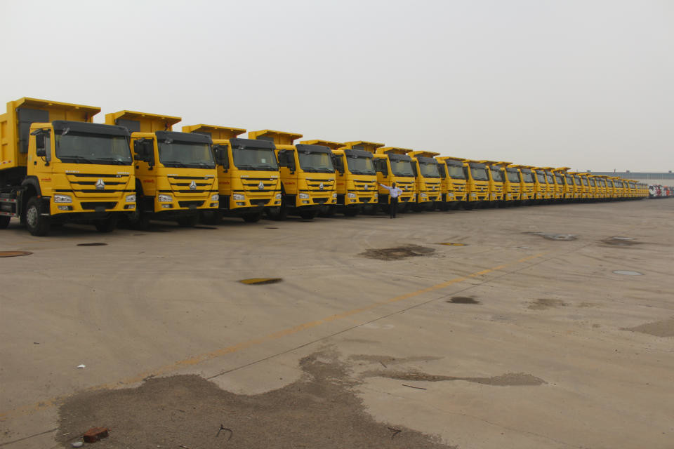 New Howo7 Dumptruck 8x4 Sinotruck 371hp For Construction Mine Working With 30m3 Bucket