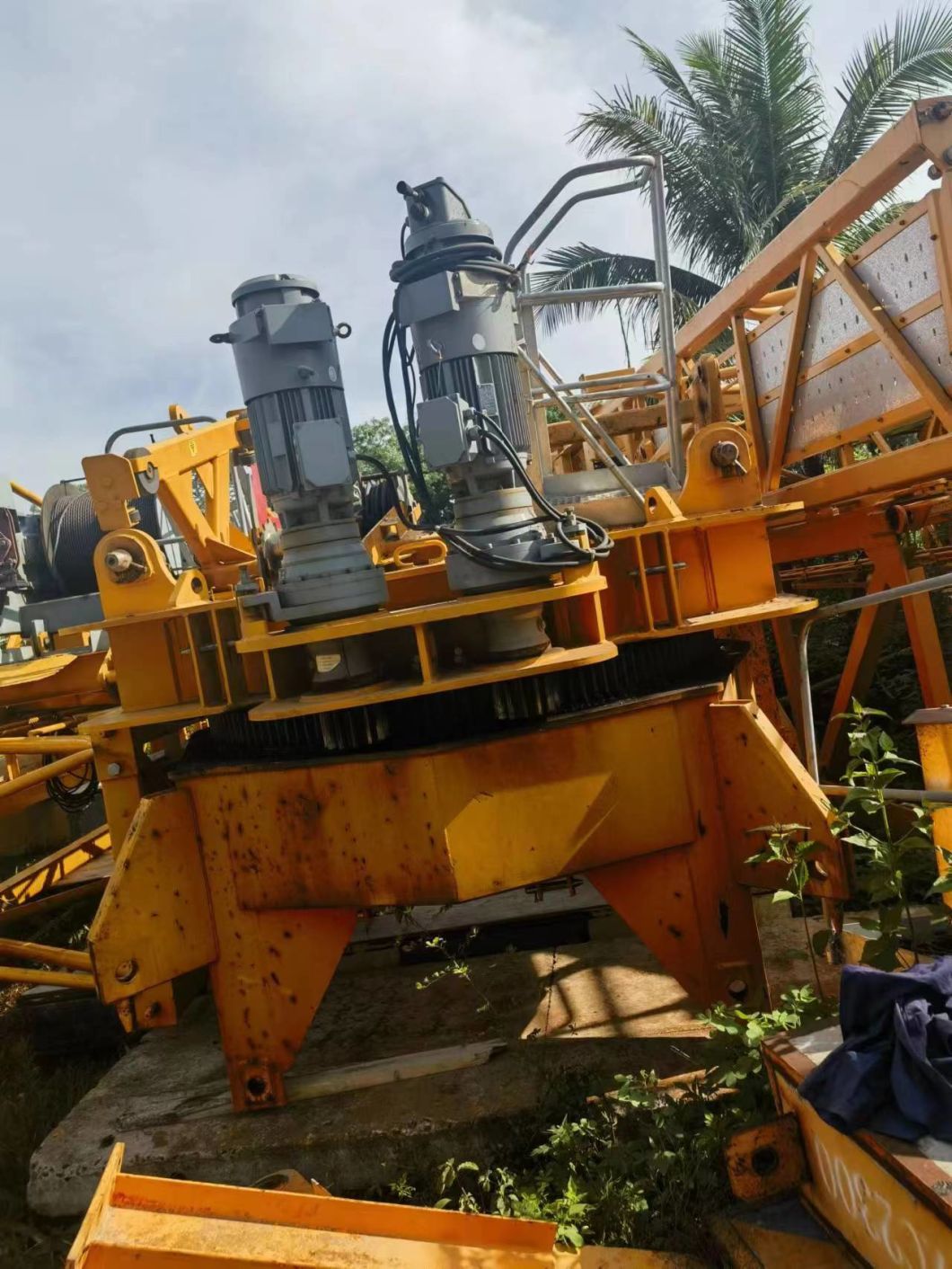 22 Years 10 Tons of Zhongtian Tower Crane Discount Sale