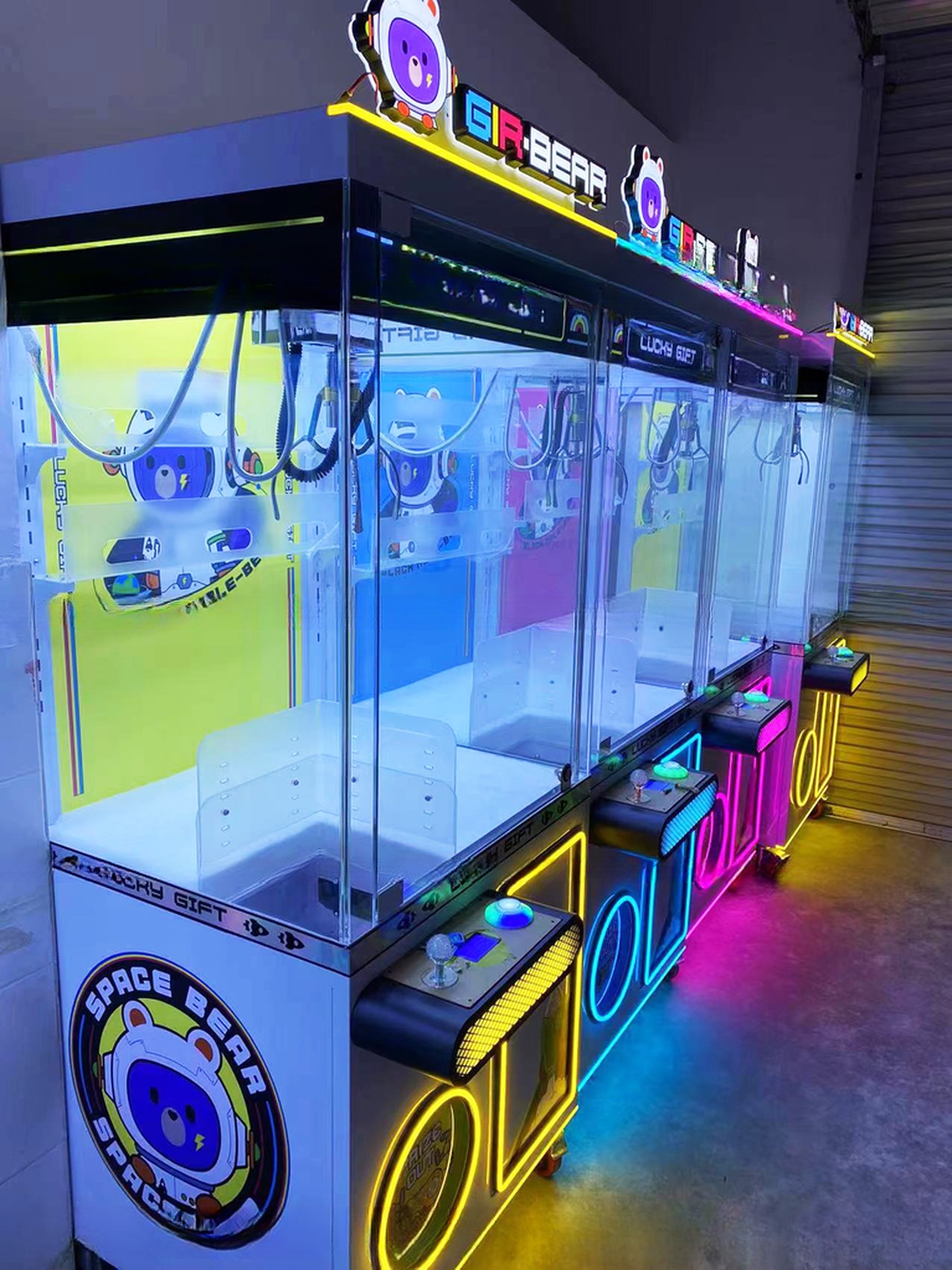 Dreamland funny coin games plush toys doll prize machine coin operated kids toy vending machine
