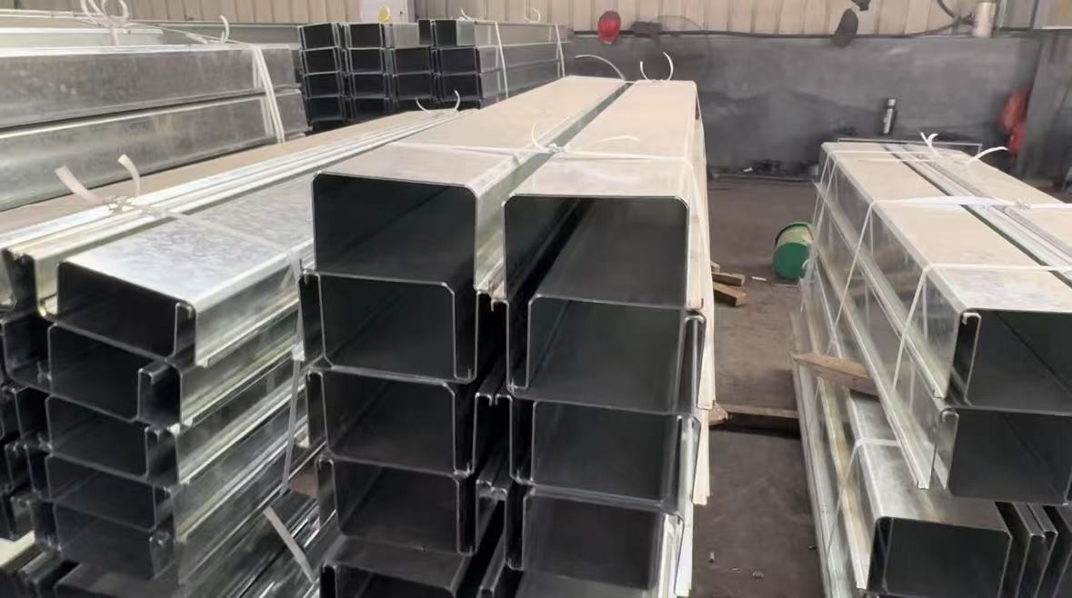 Durable Versatile Concrete Retaining Wall Sleeper Molds With Customizable Dimensions And Patterns