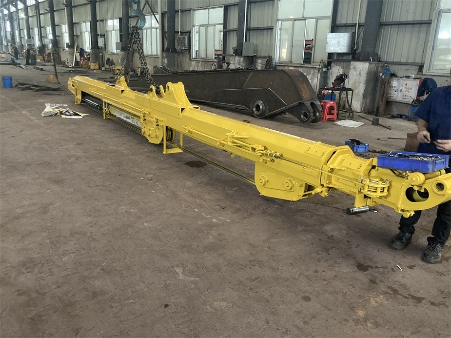 CAT315 Sturdy Excavator Telescopic Boom 25m Long Reach Heavy Duty