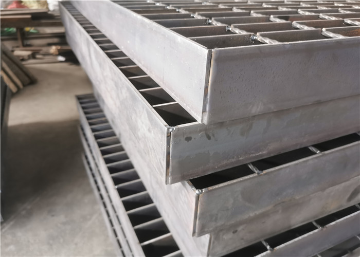 25x5 Galvanized Metal Catwalk Flooring Q345 Industrial Platform