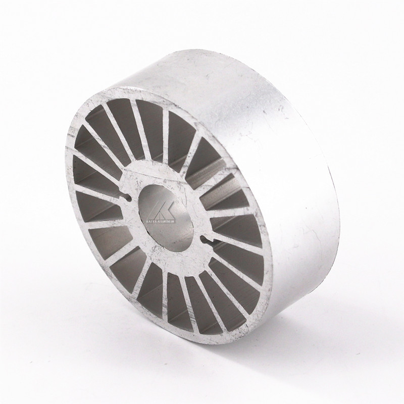 Customized Size Silver Colour Mill Finished Aluminum Extruded Profile For Anodized Round Shape Radiator