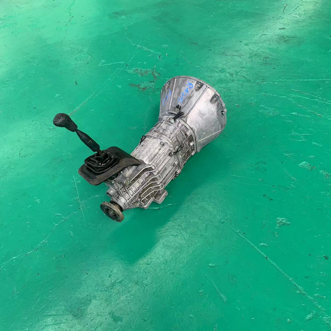ISUZU R425 Used Gearbox With Automatic Transmission System