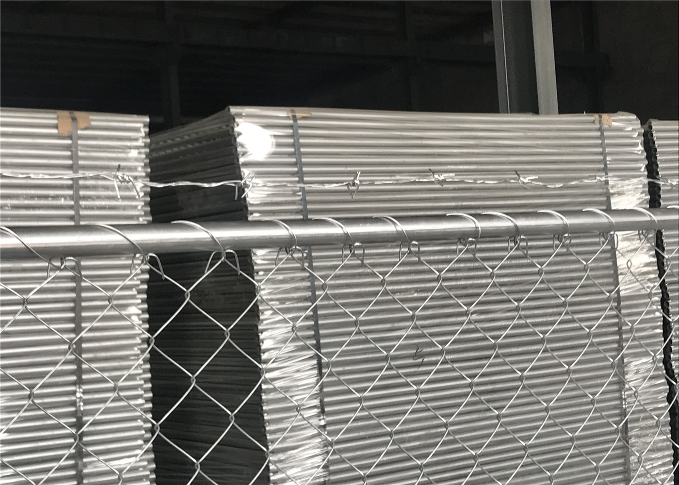6'X12' chain link fence panels mesh 60mmx60mm with 11.5gauge diameter hot dipped galvanized 42 microns