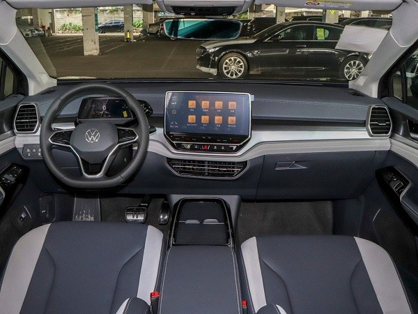 601KM Range VW Electric SUV ID.6 CROZZ Pure+ RWD 204HP Max Speed 160km/H