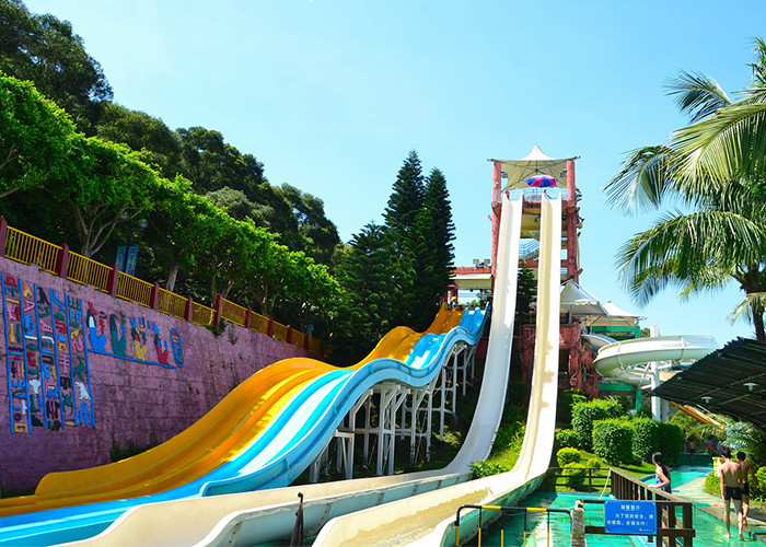 Safe and Durable Aqua Park Equipment with Capacity Depends On The Size And Design