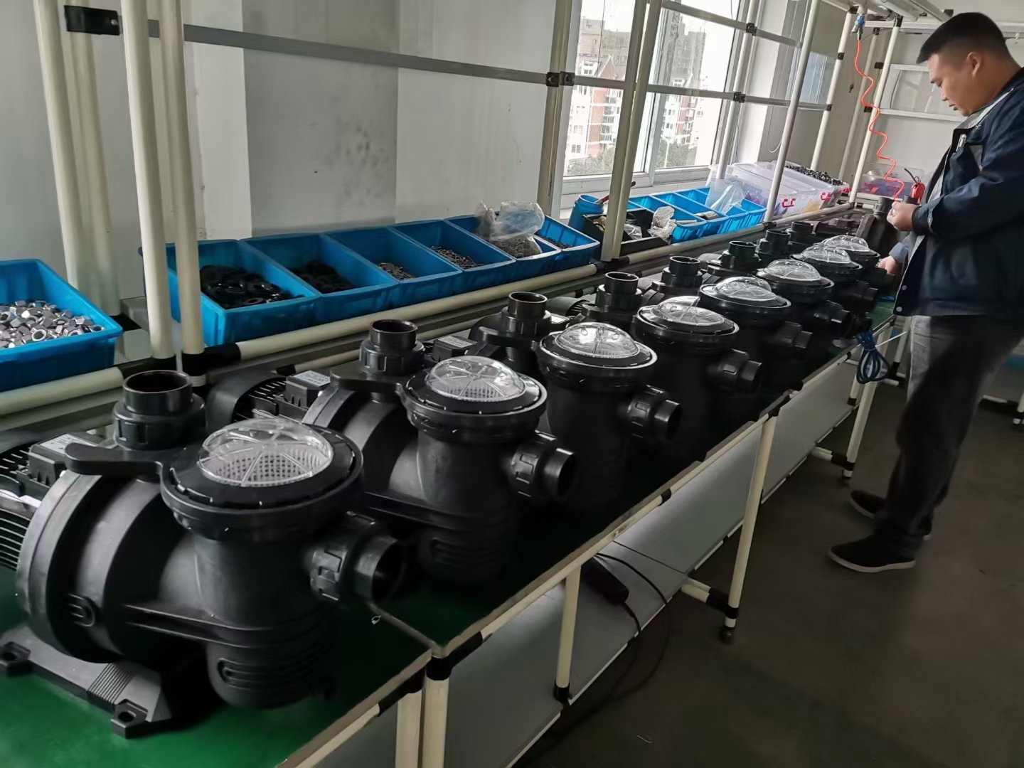 factory price solar energy water pump for farm use and solar water pump kit for deep well