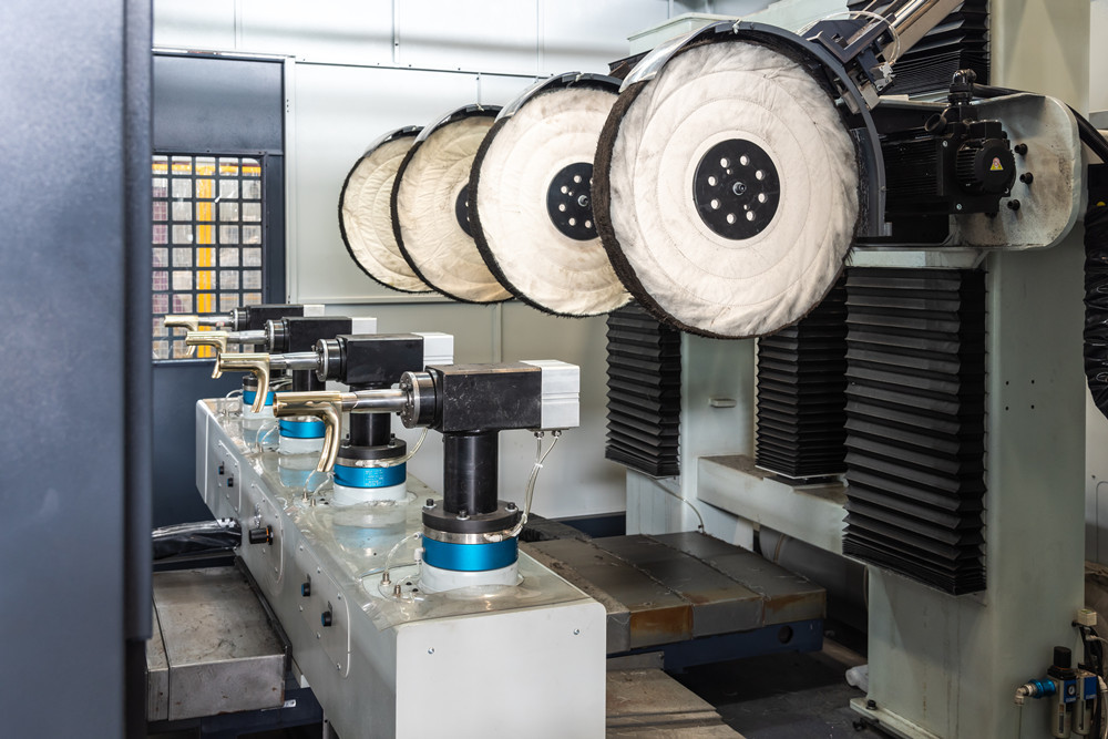 Four Working Stations CNC Automatic Polishing Machine For Metal Surface Polishing