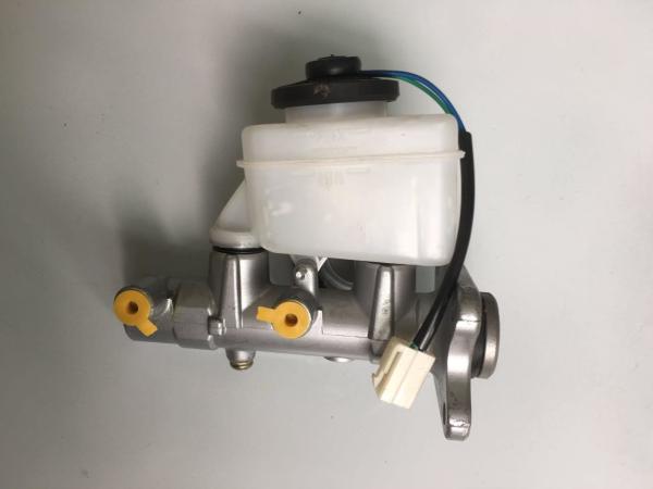 47201-3D060 "CYLINDER SUB-ASSY, BRAKE MASTER AONE OEM FITS TOYOTA (472013D060)"