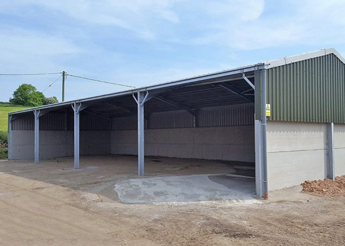 Modern Prefabricated Light Construction Steel Frame Structure Material Agricultural Steel Building With Concrete Panels