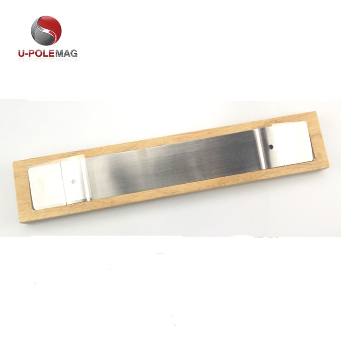 Upgrade Your Kitchen with a Magnetic Knife Set and Bamboo Acacia Walnut Storage Block