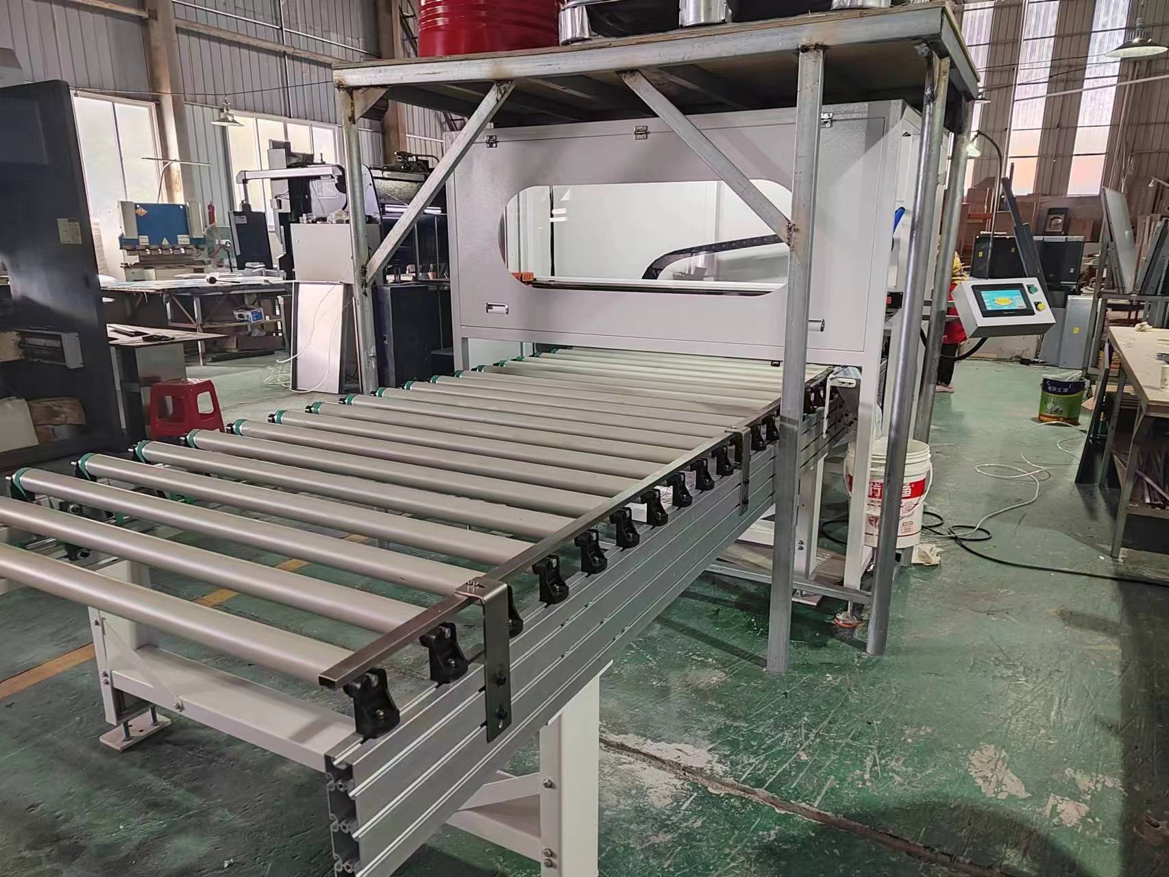 Sandwich Panel Gluing Machine for Honeycomb Panel Showroom Panels