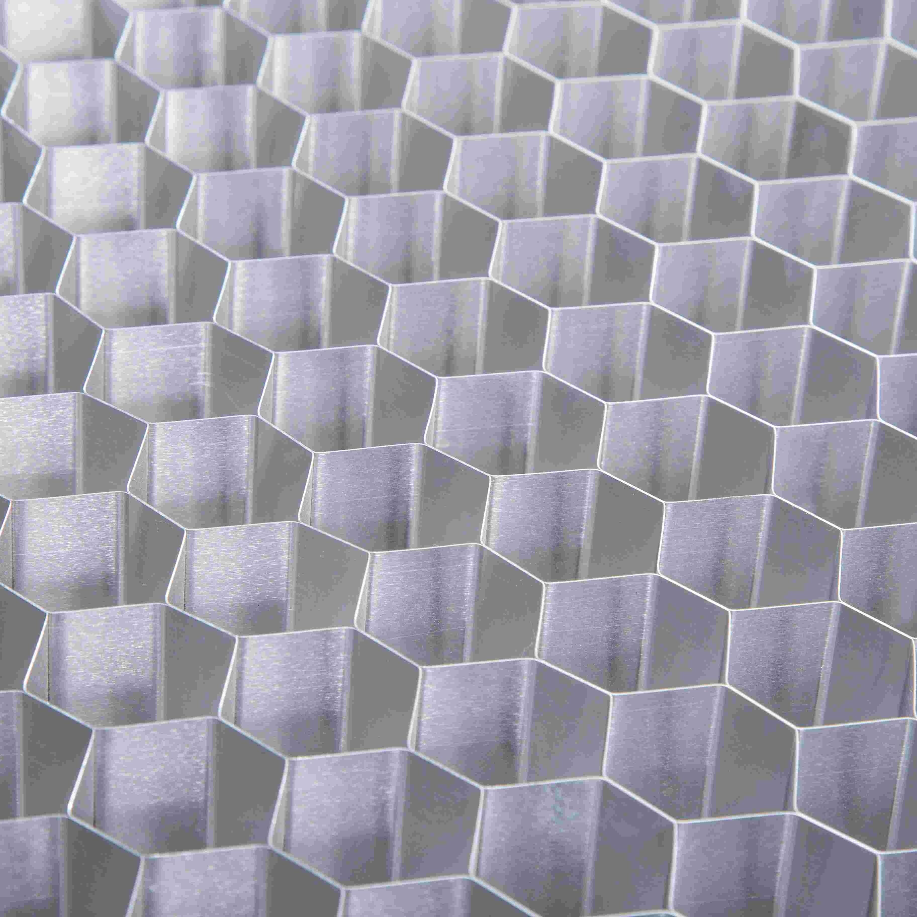 Lightweight And High Strength Aluminum Honeycomb Mesh For Automotive Sector