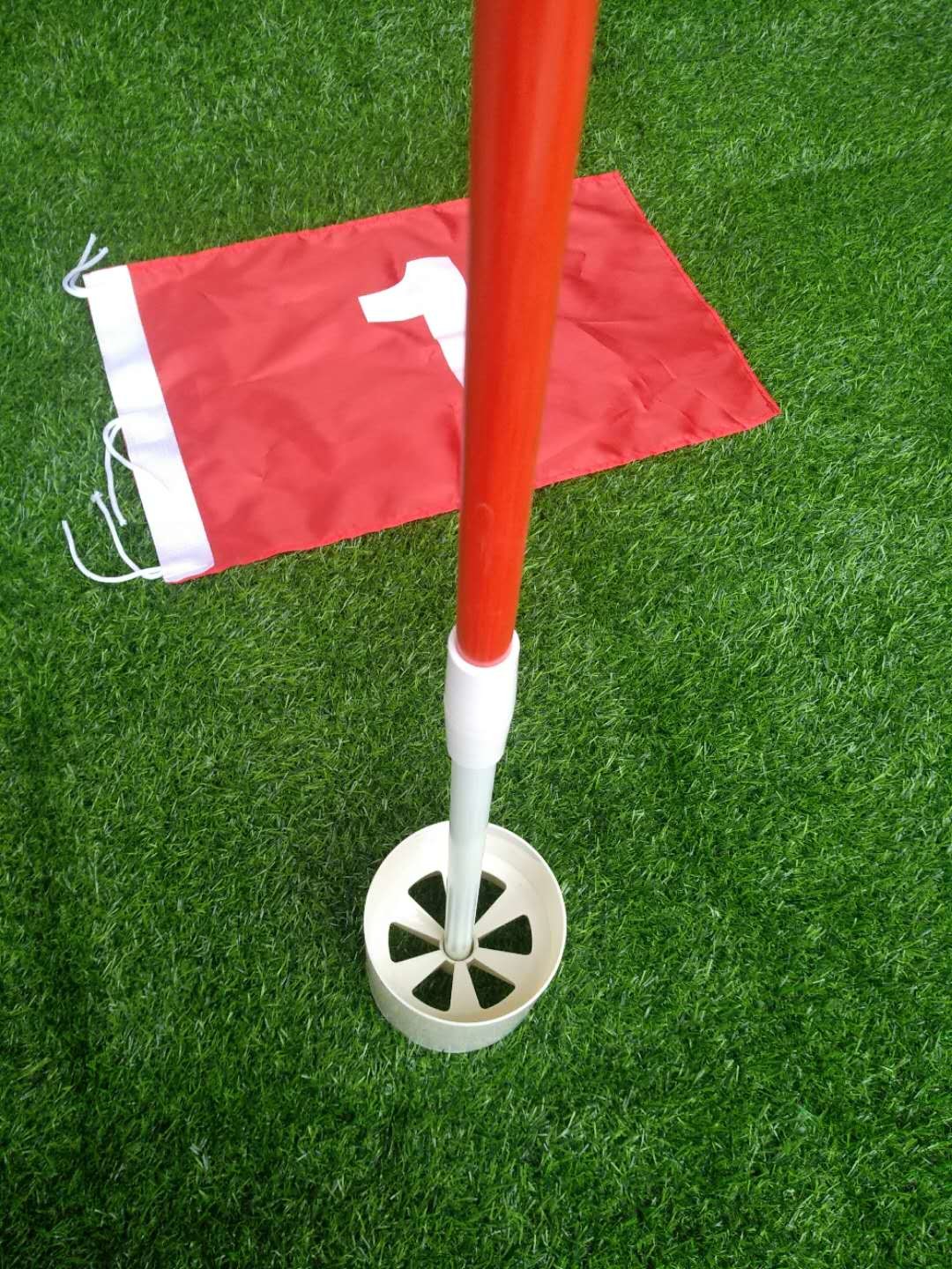 golf cup , golf cups , plastic golf cup , flag stick , flagstick , putting cup