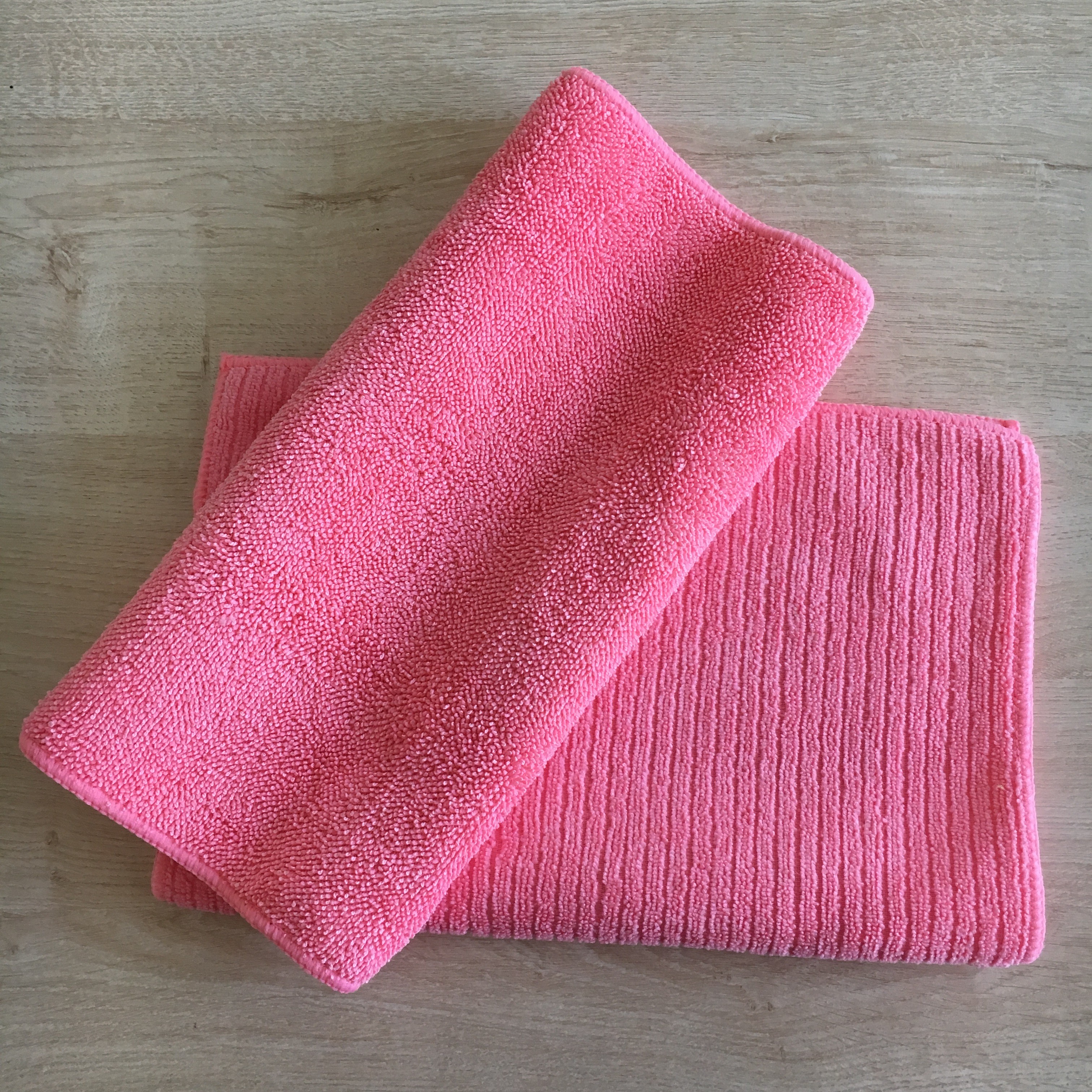 Pink double side 100%polyester absorbing water towels in Kitchen made in China